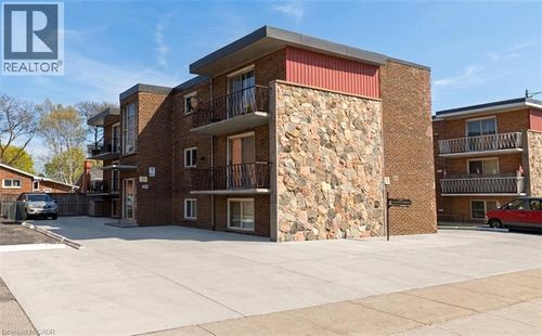 2-723 Upper James Street, Hamilton, ON, L9C3A1 | Card Image