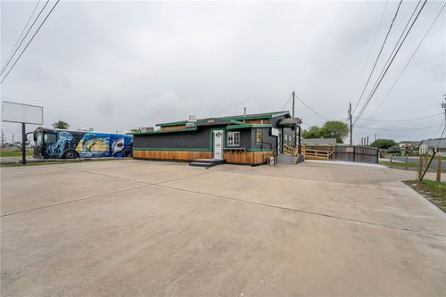 602 Nas Dr, Corpus Christi, TX, 78418-3256 | Card Image