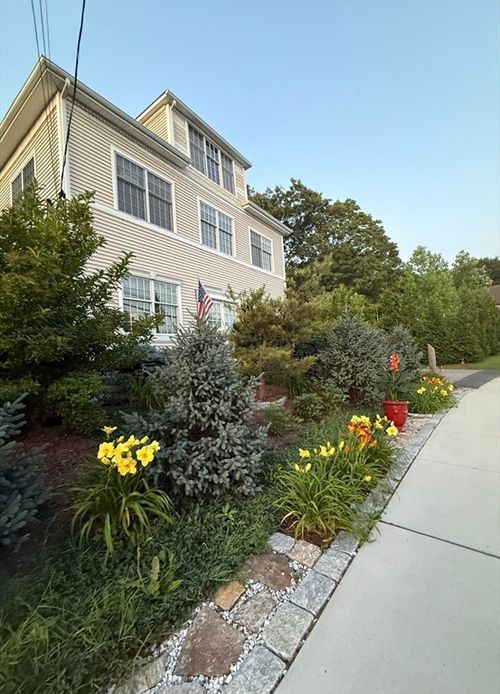 297 Providence Rd, Grafton, MA, 01519 | Card Image