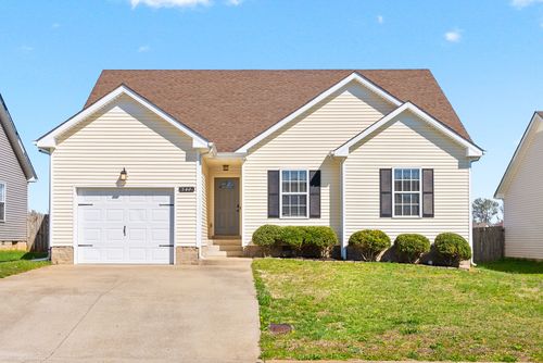 547 Fox Trot Dr, Clarksville, TN, 37042-6487 | Card Image