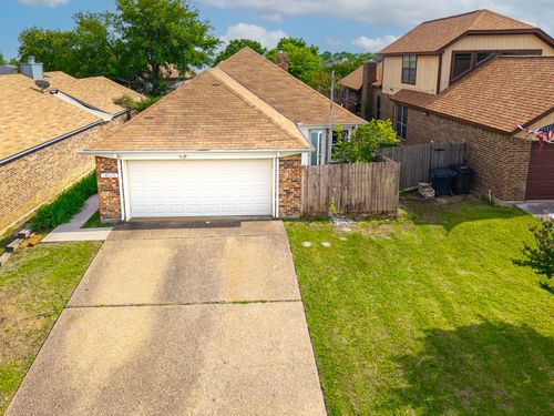 10629 Tall Oak Dr, Fort Worth, TX, 76108-3755 | Card Image
