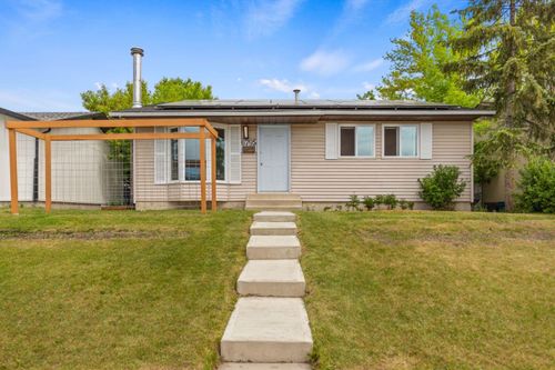 6795 Malvern Rd Ne, Calgary, AB, T2A5R1 | Card Image