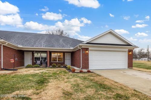 6713 Eagle Wood Dr, Louisville, KY, 40272-4585 | Card Image