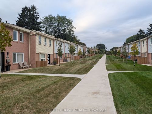 53-1055 Shawnmarr Rd, Mississauga, ON, L5H3V2 | Card Image