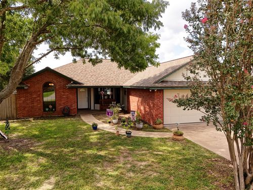 3952 Country Meadows Cir, Granbury, TX, 76049-8000 | Card Image