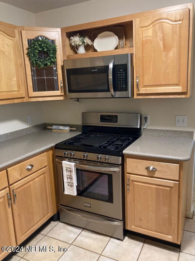 1 701 Walker Drive, For Sale in Interlachen Zoocasa