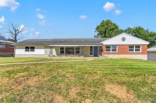 7 Biritz Dr, Saint Louis, MO, 63137-2813 | Card Image