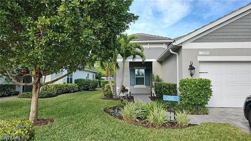 2305 Ariane Dr, NAPLES, FL, 34112-3850 | Card Image