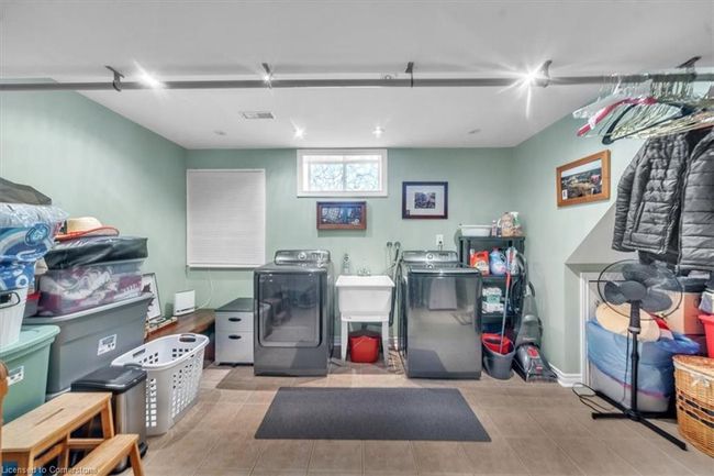 84 Doctor Moore Crt, House other with 3 bedrooms, 2 bathrooms and 5 parking in Acton ON | Image 28