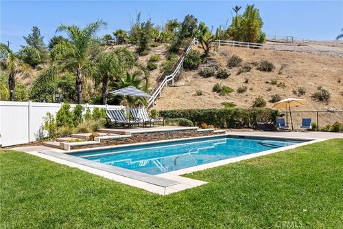 200 Pompano Pl, Norco, CA, 92860-4104 | Card Image