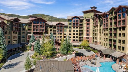 244-q4-3855 Grand Summit Dr, Park City, UT, 84098 | Card Image