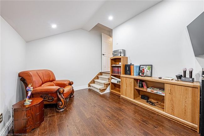 6 Iris Crt, House other with 7 bedrooms, 4 bathrooms and 13 parking in Carlisle ON | Image 30