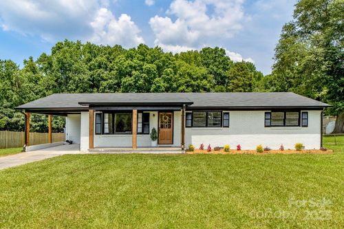 2610 Fairgreen Dr, Gastonia, NC, 28056-8352 | Card Image