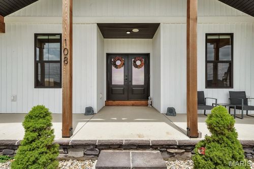 108 Baileys Ct, Highland, IL, 62249-3906 | Card Image