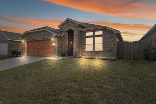 9113 Gristmill Ct, Fort Worth, TX, 76179-5007 | Card Image