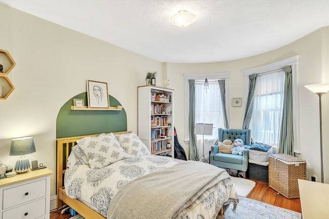 APT-2 - 1891 Beacon St, Condo with 3 bedrooms, 2 bathrooms and 2 parking in Brookline MA | Image 6