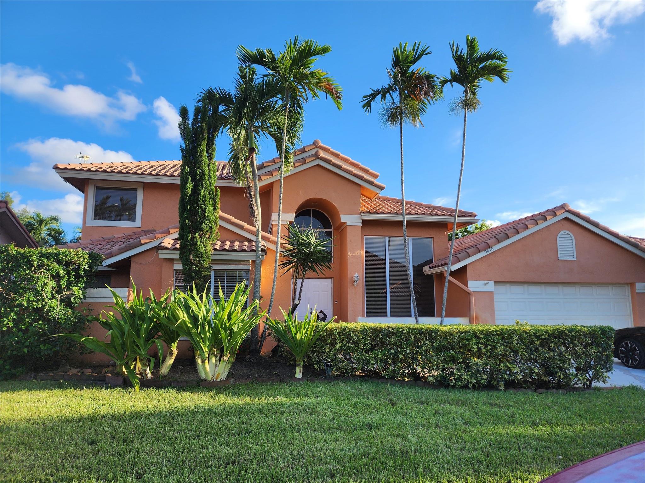 8th St, Pembroke Pines, FL 33025