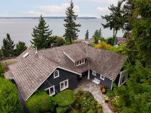 3654 Creery Ave, West Vancouver, BC, V7V2M1 | Card Image