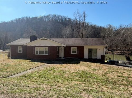 11186 Elk River Rd N, Clendenin, WV, 25045-6005 | Card Image