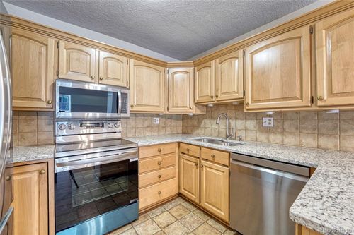 apt-203-6940 E Girard Ave, Denver, CO, 80224-2917 | Card Image