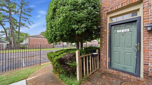 5866-5866 Roxbury Dr, Memphis, TN, 38117 | Card Image
