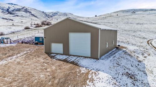 29 Family Pl, Horseshoe Bend, ID, 83629-8097 | Card Image