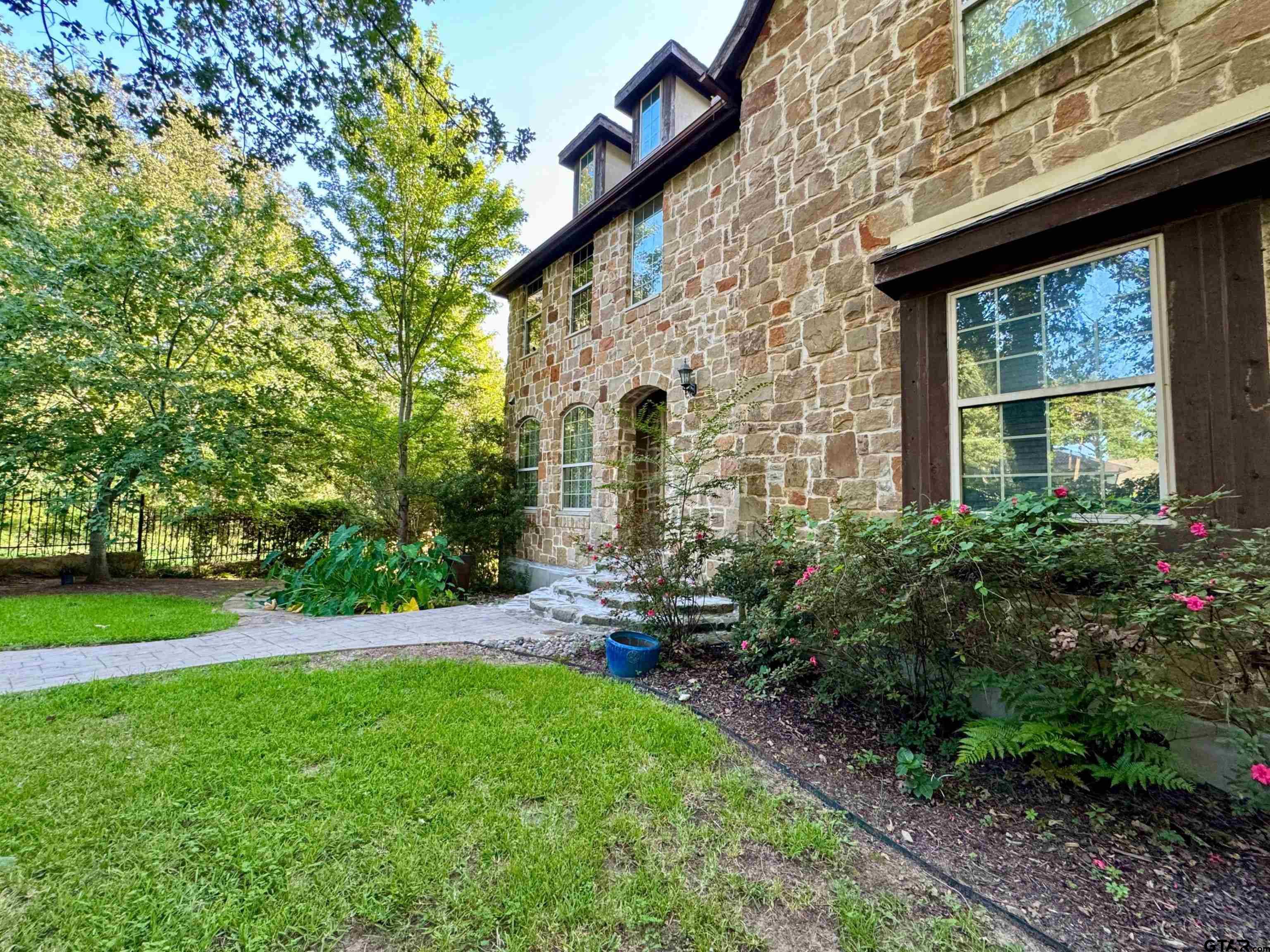 Nicklaus Ct, Tyler, TX 75709