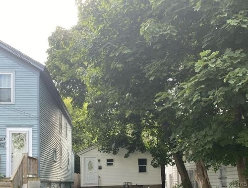 58 Liberty St, Oswego, NY, 13126-1416 | Card Image