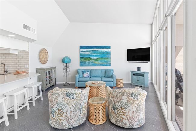 APT-1109 - 6649 Seacomber Dr, Condo with 2 bedrooms, 2 bathrooms and null parking in Port Aransas TX | Image 11