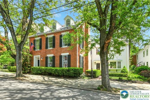 424 N New St, BETHLEHEM, PA, 18018-5803 | Card Image