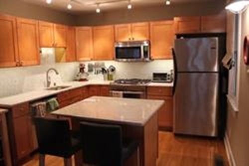 b-384 Washington St, Somerville, MA, 02143-3822 | Card Image