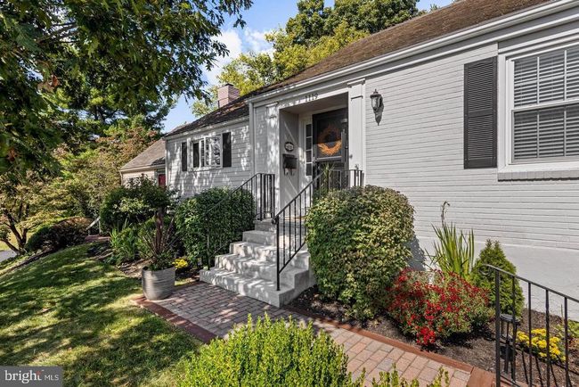 1119 Queens Way, Townhouse with 3 bedrooms, 3 bathrooms and null parking in WEST CHESTER PA | Image 4