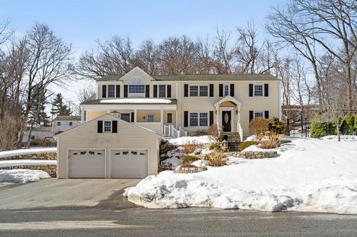 36 Kieran Road, North Andover, MA, 01845 | Card Image