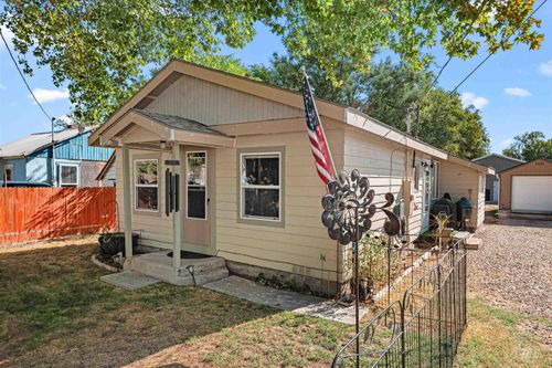 112 S 2nd Ave W, Marsing, ID, 83639 | Card Image