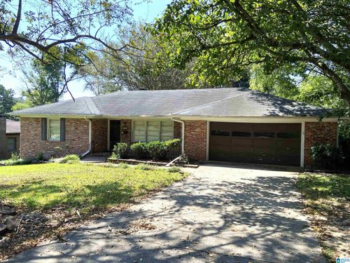 2116 Pine Crest Dr, VESTAVIA HILLS, AL, 35216-1716 | Card Image