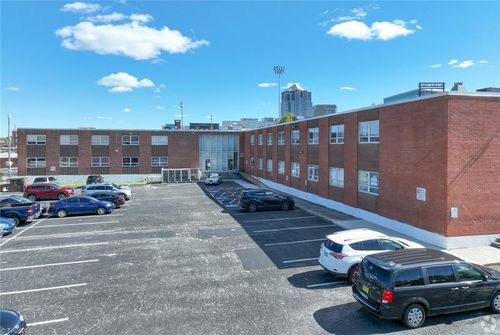 415 N Edgeworth St, Greensboro, NC, 27401-2182 | Card Image