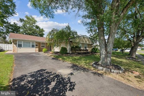 19 Helm Turn, Willingboro, NJ, 08046-1808 | Card Image