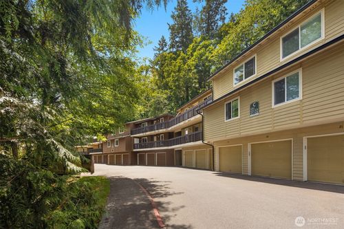 b3-515 Newport Way Nw, Issaquah, WA, 98027-2714 | Card Image