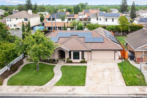 1934 Pontiac St, Oakdale, CA, 95361-3383 | Card Image