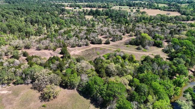 5611 S Us Highway 77, Home with 0 bedrooms, 0 bathrooms and null parking in Warda TX | Image 25