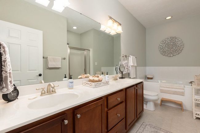 21 Spring View Dr, House attached with 3 bedrooms, 3 bathrooms and null parking in STAUNTON VA | Image 25