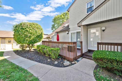 apt-a-2 Spring Ct, Broad Brook, CT, 06016-9403 | Card Image