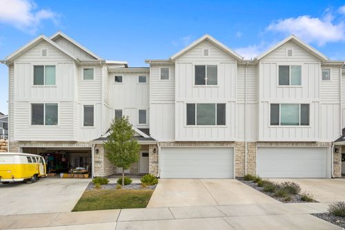 1016 E Shadow Dr, Eagle Mountain, UT, 84005 | Card Image