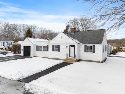 276 Salmon St, Manchester, NH, 03104-3455 | Card Image