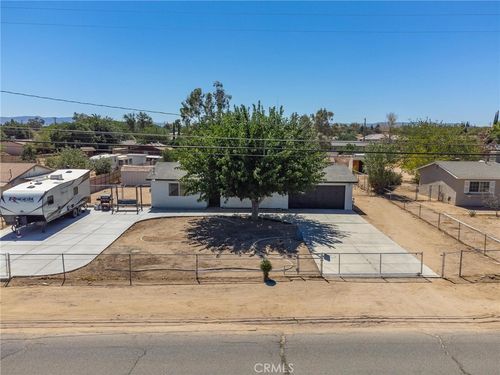 14855 Mauna Loa St, Hesperia, CA, 92345-2440 | Card Image