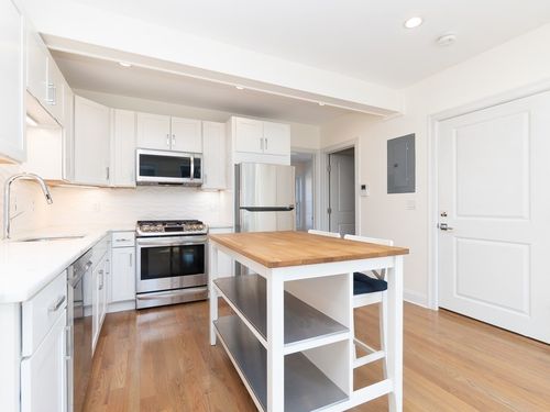 apt-2-57 Broadway, Chelsea, MA, 02150-2668 | Card Image