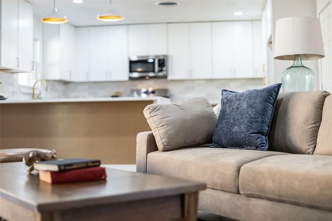 11704 Indianhead Dr, House other with 3 bedrooms, 2 bathrooms and 4 parking in Austin TX | Image 12