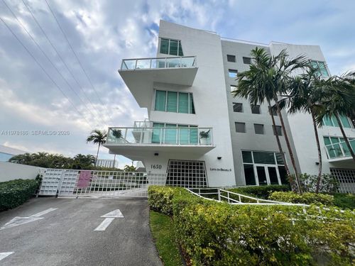 apt-206-1650 Brickell Ave, Miami, FL, 33129-1355 | Card Image