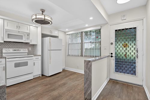 apt-m1-3203 Portofino Pt, Coconut Creek, FL, 33066-1239 | Card Image