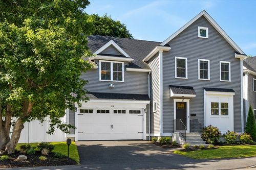 328-328 Village St, Medway, MA, 02053-1641 | Card Image